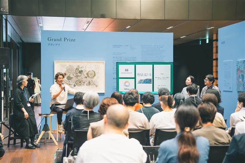 “異彩のアート”でつながる、アライブメディケア・ヘラルボニー・乃村工藝社 「HERALBONY Art Prize 2025 Exhibition」共催イベントレポート