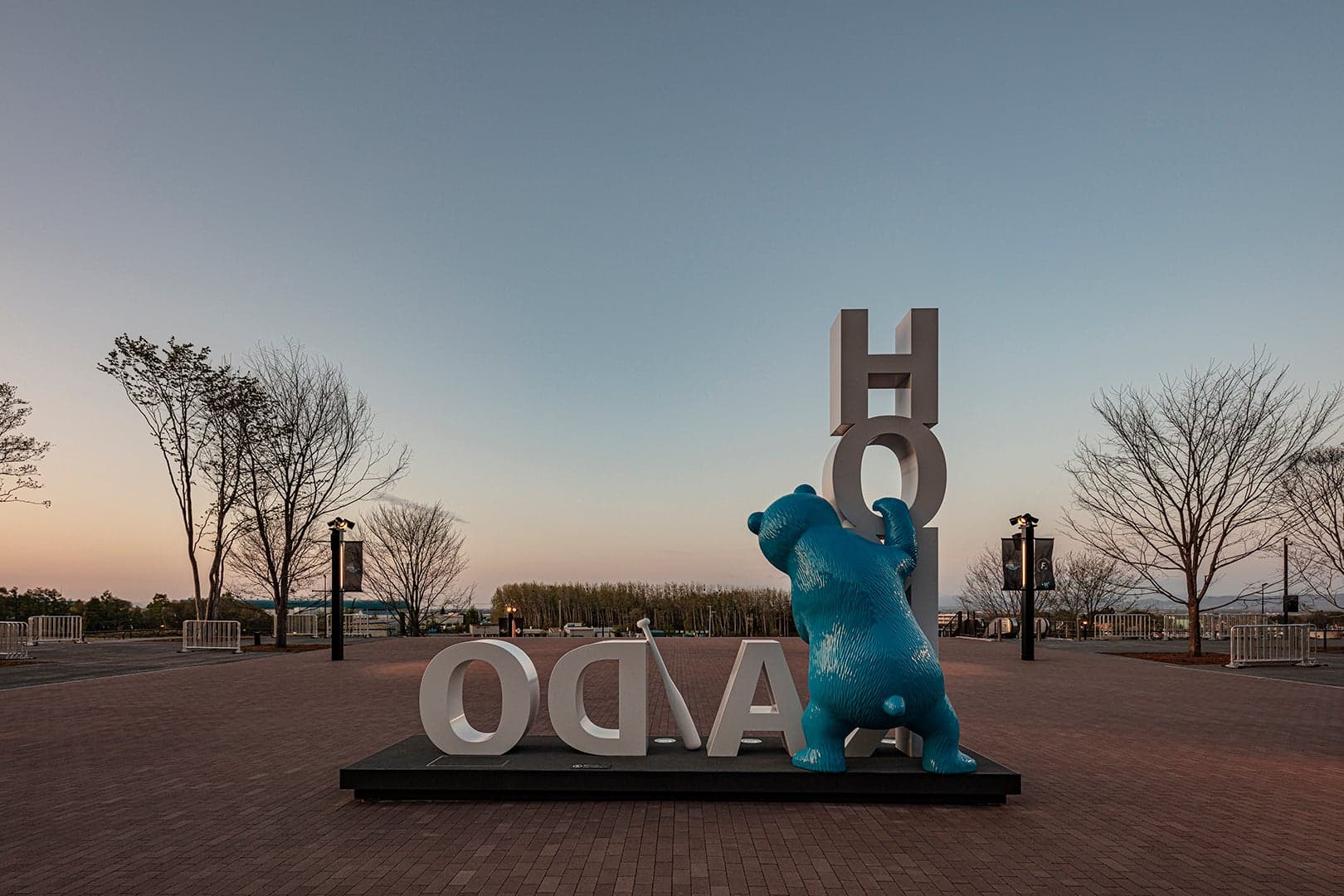 ES CON FIELD HOKKAIDO「えふさん ウェルカムモニュメント」