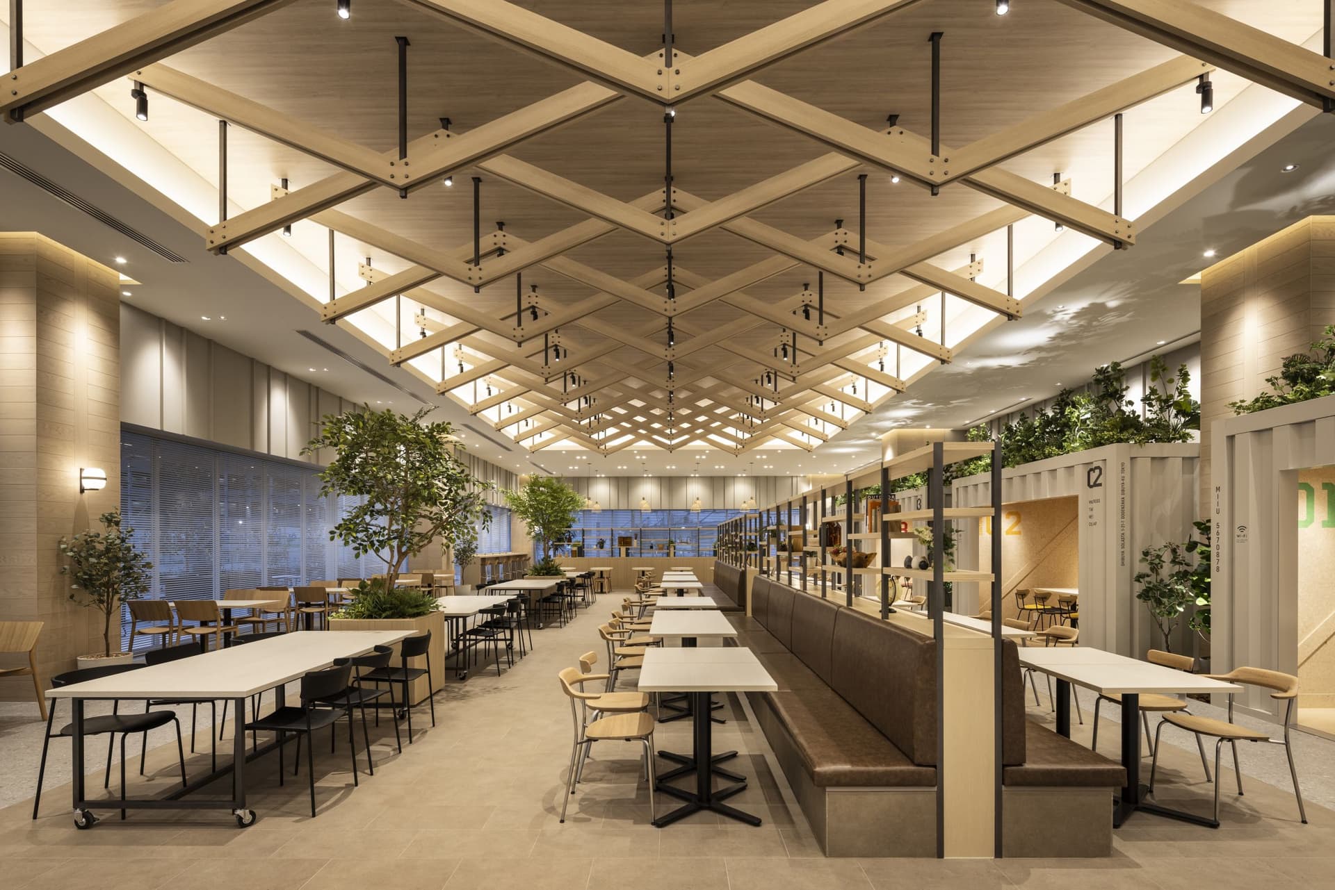 "LOGI'Q Minami Ibaraki" is the flagship facility of Tokyu Land Corporation's LOGI'Q brand.