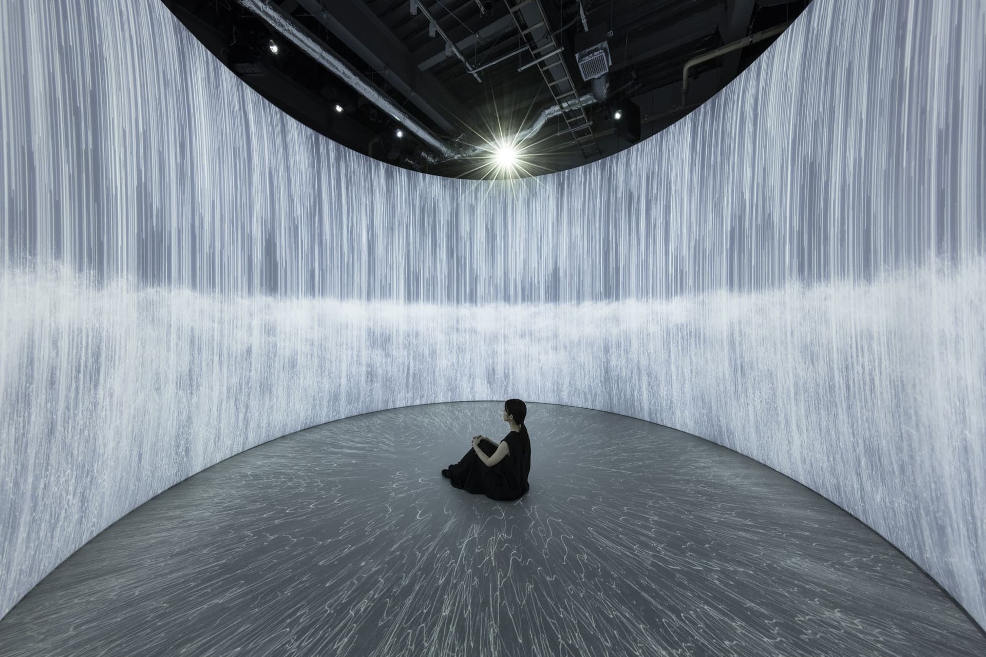 セイコーエプソン株式会社豊科事業所「VISUAL INNOVATION EXPERIENCE」