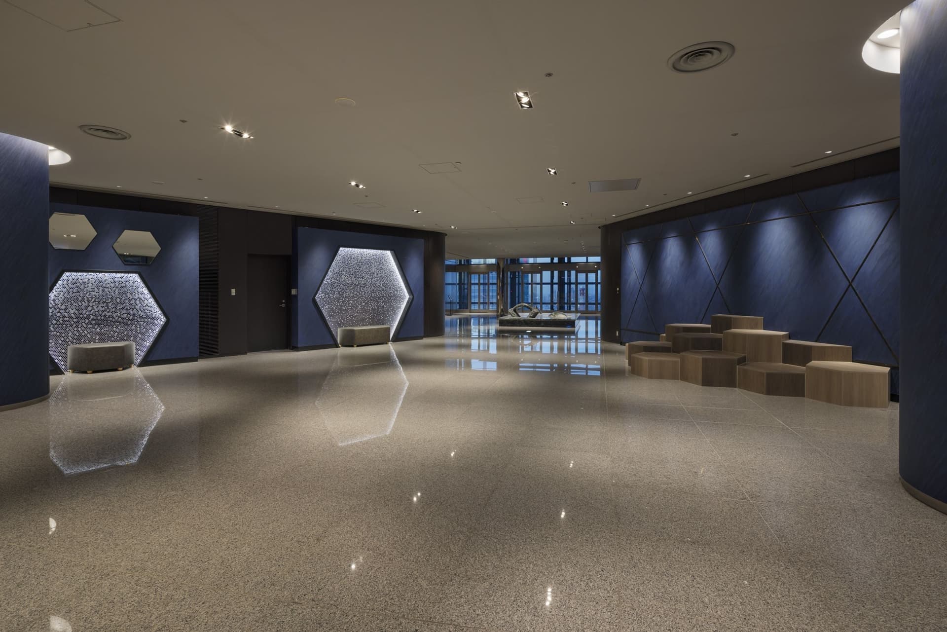 Caretta Shiodome Renewal 46th Floor "SKY VIEW" "Entrance" 4