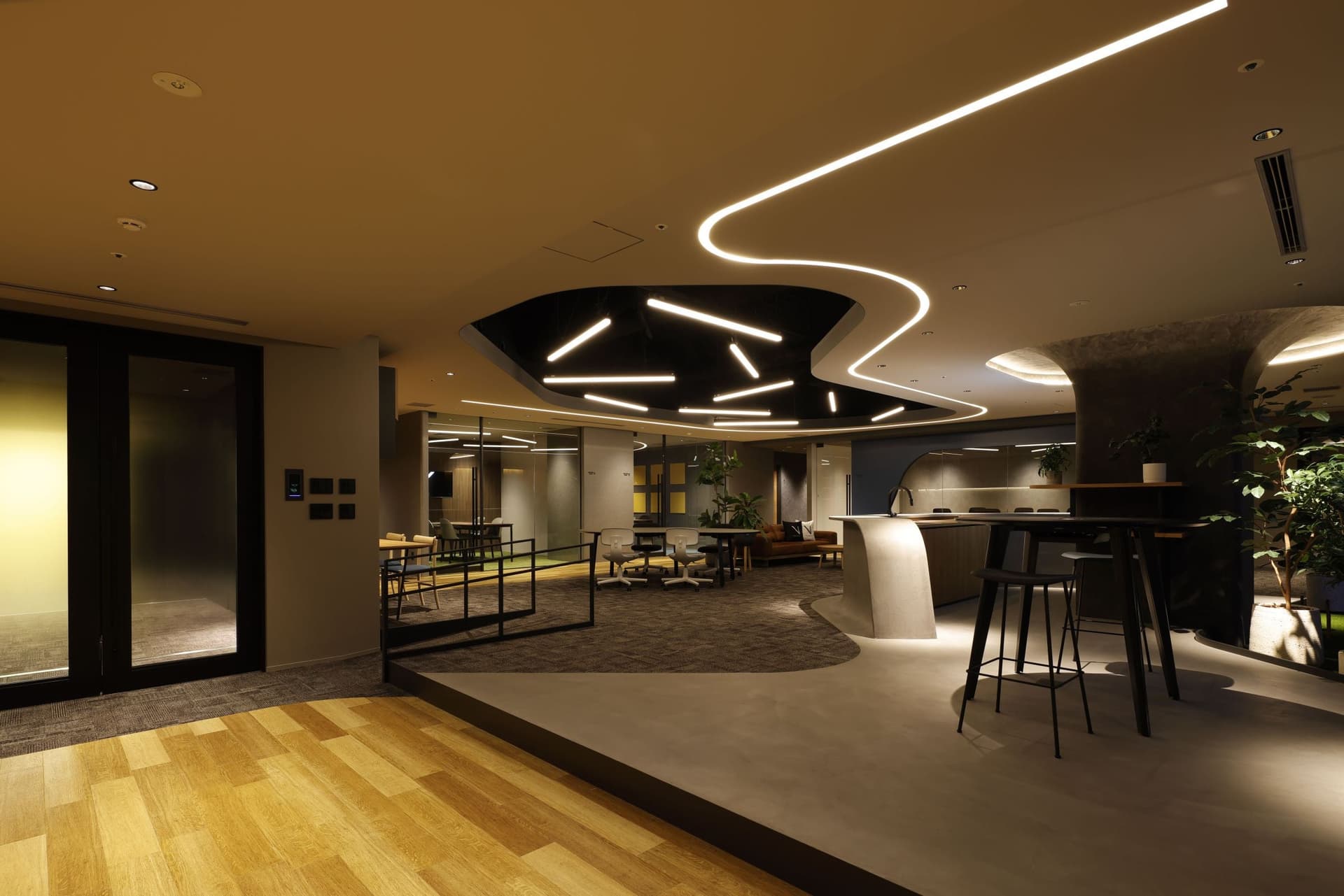 THE SEVEN Co., Ltd. B1F Office 5