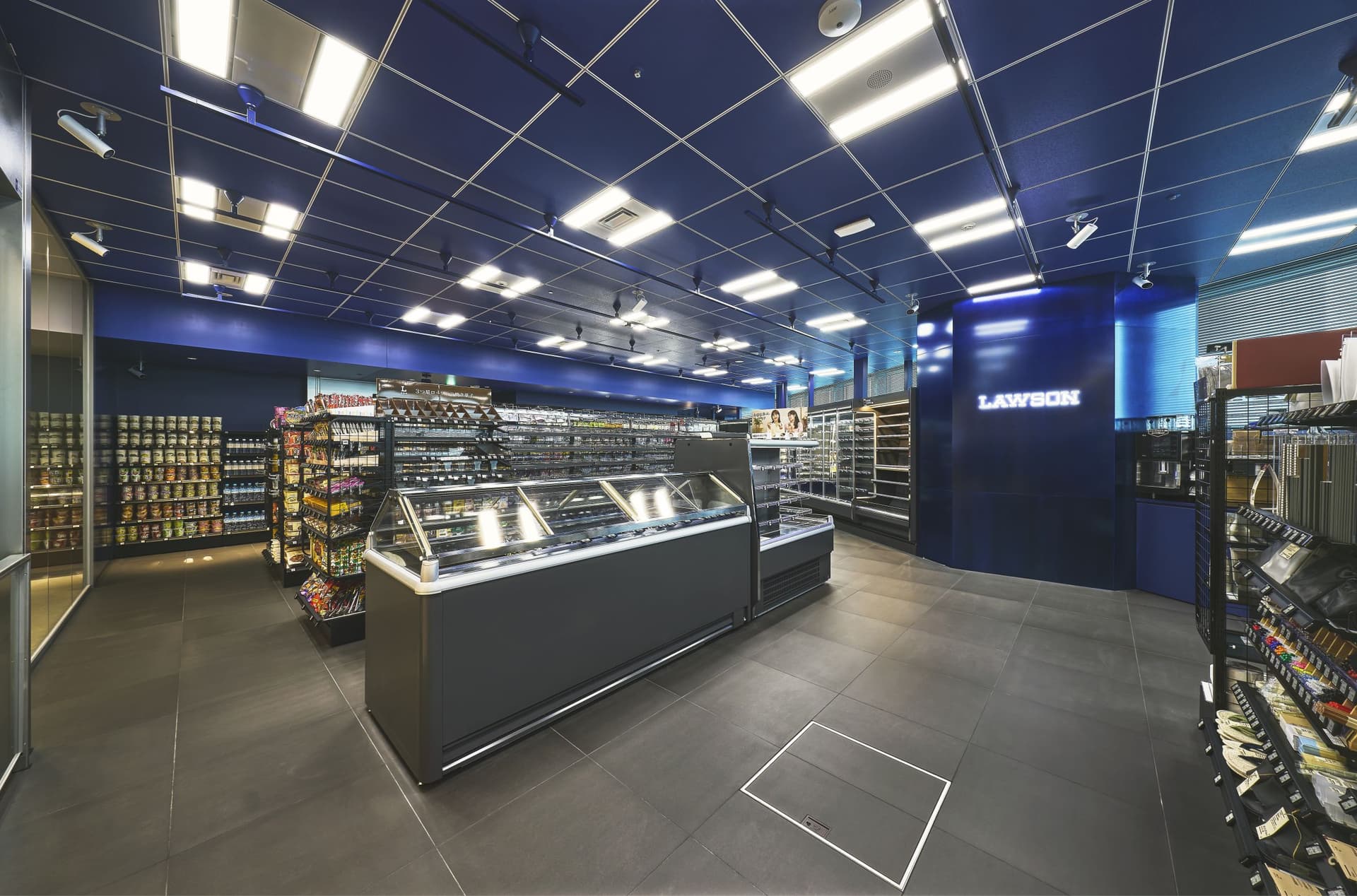 Lawson S KDDI Takanawa Head Office Store 1