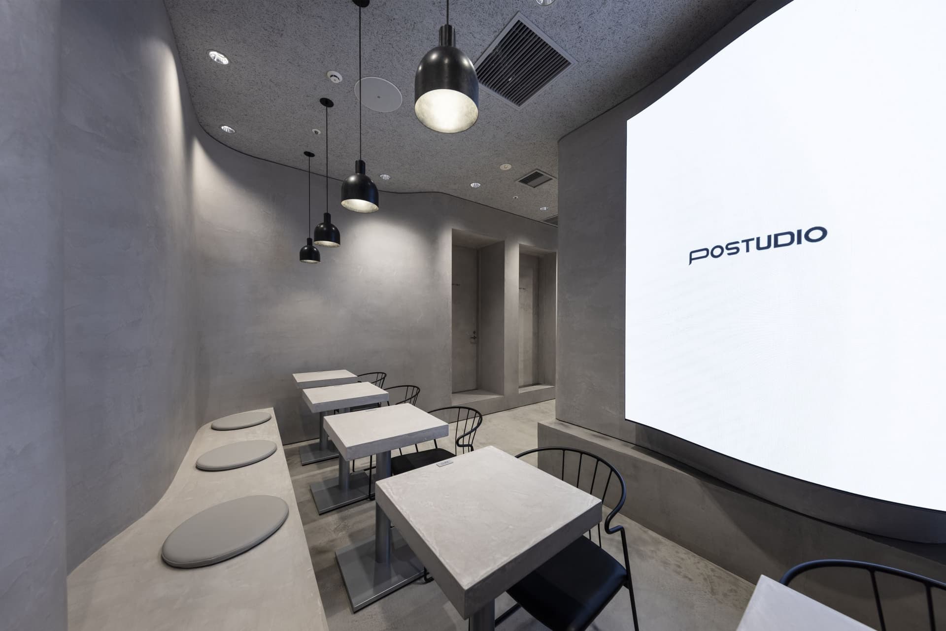POSTUDIO4