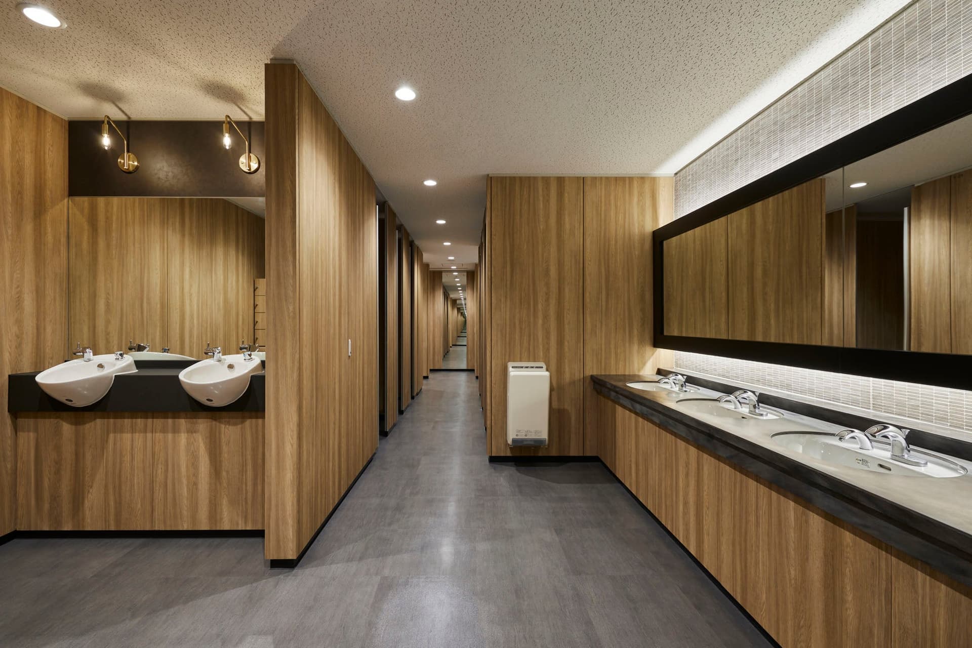 Shinagawa Grand Central Tower Common Area Renewal Project 4
