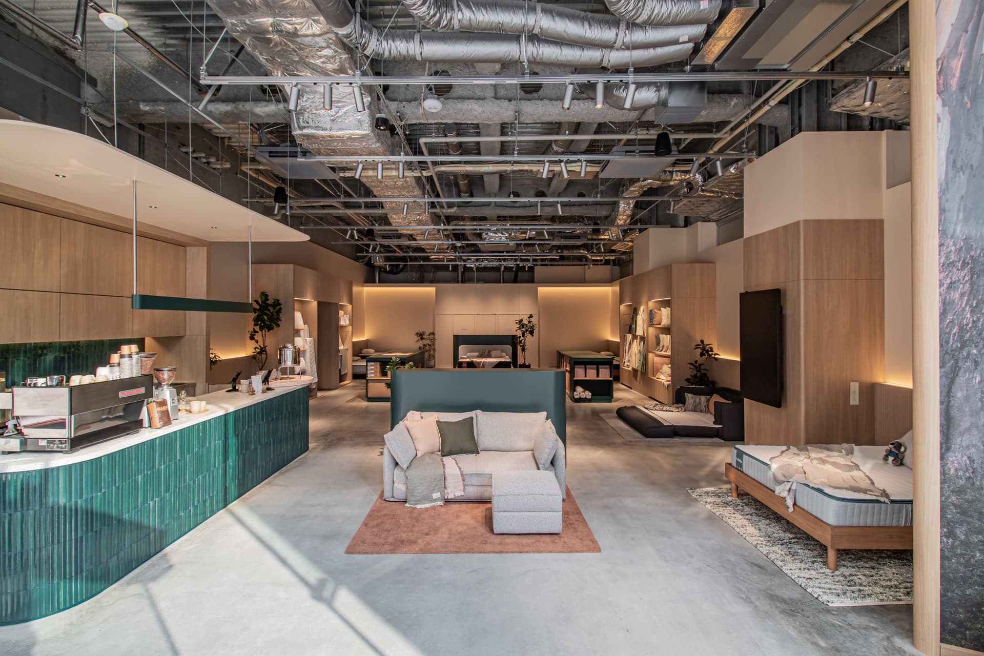Koala® Aoyama Store 1
